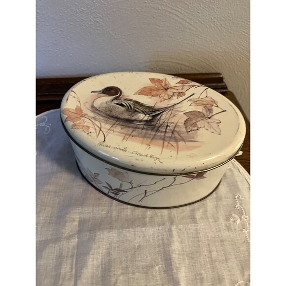 Vintage Duck Biscuit Tin England - Picture 1 of 4